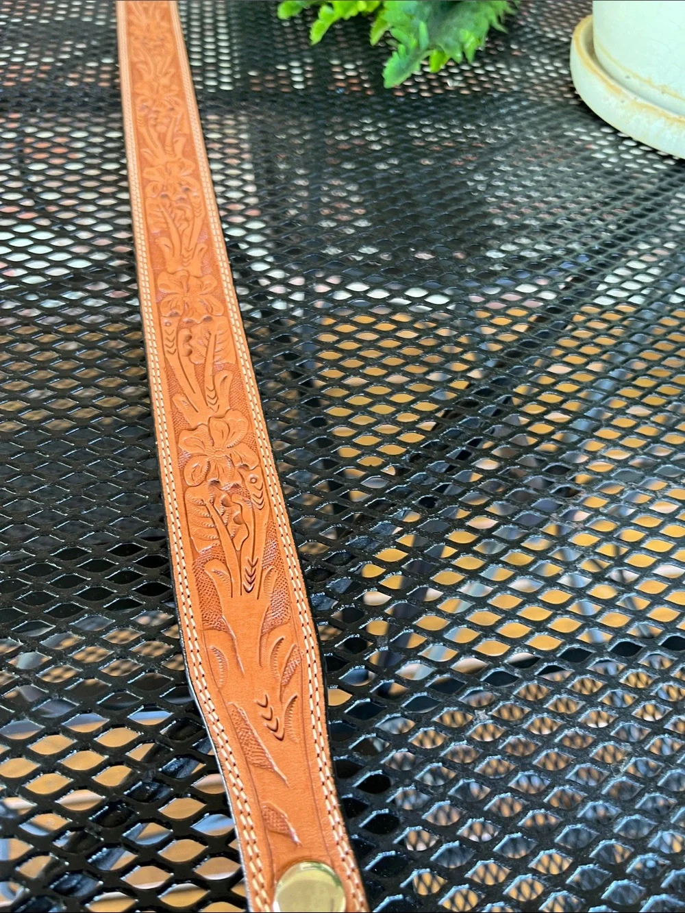 Montana Silversmith Hand Tooled Leather Belt Size 28